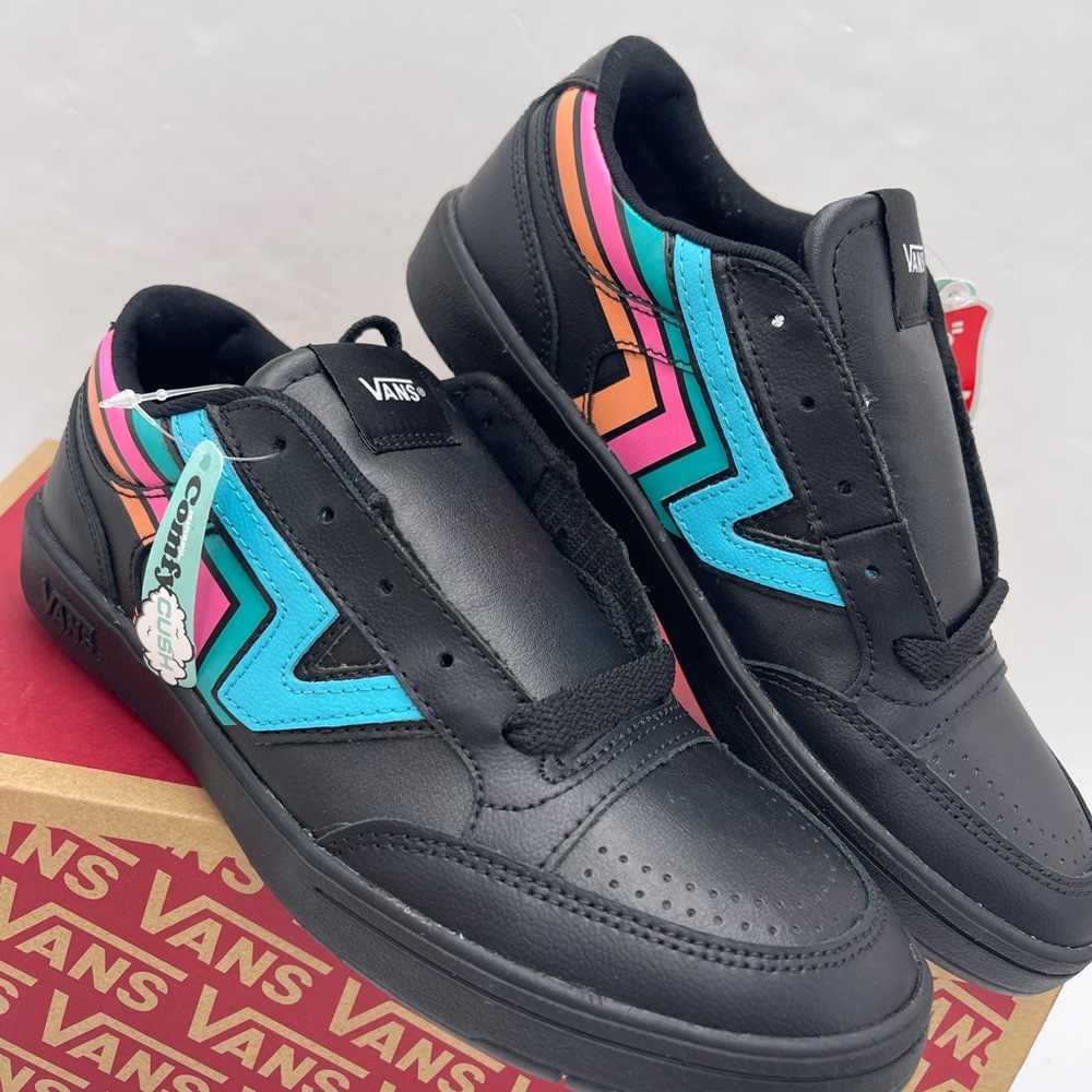 Vans Men’s Lowland Cc (Fader) Black/Multi
VN0A4TZY9OL
Black Multicolor Sneakers - Picture 7 of 16
